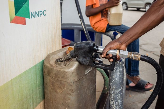 NNPCL Raises Petrol Price Again, Fixing N1,060 Per Litre Amid Economic Hardship