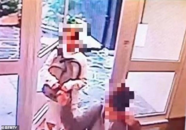 63531173-15223257-Lola_is_pictured_in_this_CCTV_footage_still_wearing_a_white_coat-a-7_1761302136563.jpeg